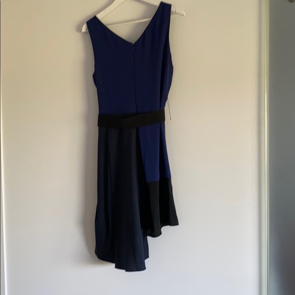 BCBG Max Azria Runway Dress with separate belt - Picture 2 of 3